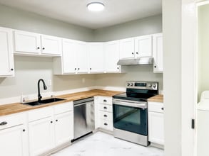 27 Alexander St in Liberty, SC - Building Photo - Building Photo