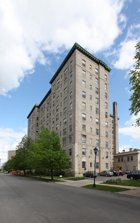 Park Lane Condos in Buffalo, NY - Foto de edificio