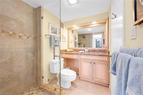 3215 Gulf Shore Blvd N-Unit -211N in Naples, FL - Building Photo - Building Photo