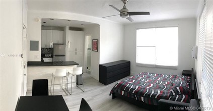 119 Menores Ave-Unit -11 in Coral Gables, FL - Building Photo - Building Photo