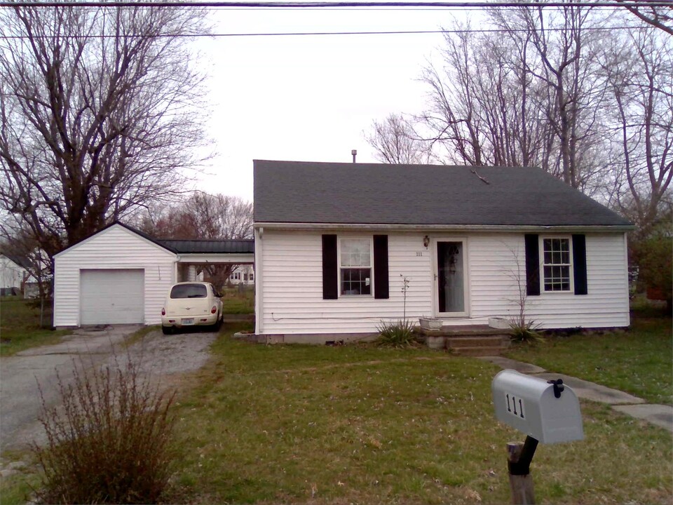 111 Shearin Ave in Danville, KY - Building Photo