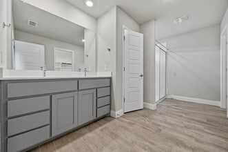 2008 Apalis Dr in Denton, TX - Building Photo - Building Photo