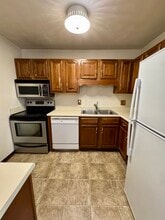 1299 48th Ave in East Moline, IL - Foto de edificio - Building Photo