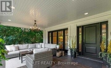 268 Chartwell Rd in Oakville, ON - Building Photo - Building Photo