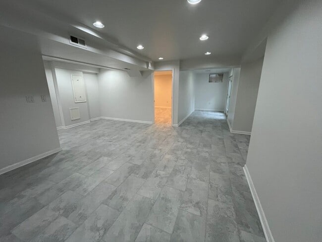 property at 1106 Landerset Dr