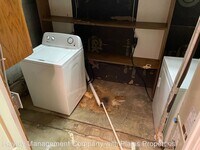 410 Simmons St photo'
