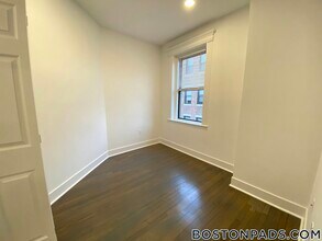 11 Queensberry St, Unit 32 in Boston, MA - Building Photo - Building Photo
