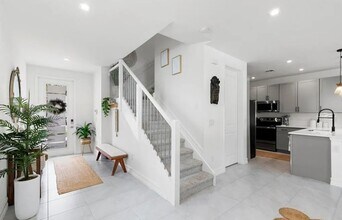 7578 Rockefeller Dr in Naples, FL - Building Photo - Building Photo