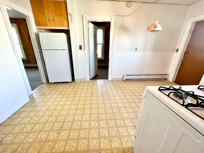 42 Everett St, Unit #3 in Boston, MA - Building Photo - Building Photo