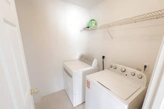 42802 Higgs Ln in Hollywood, MD - Building Photo - Building Photo