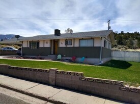 55 College Way in Cedar City, UT - Building Photo