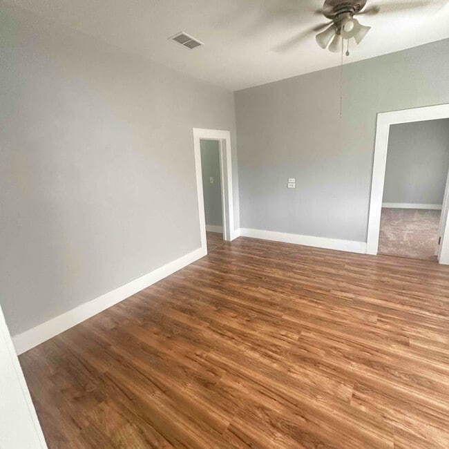 property at 35722 TX-87