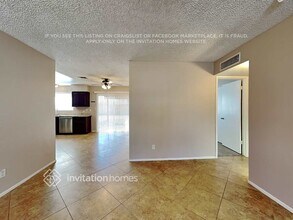 2933 W Grovers Ave in Phoenix, AZ - Building Photo - Building Photo