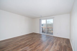 Lincolnshire West in Dekalb, IL - Foto de edificio - Interior Photo