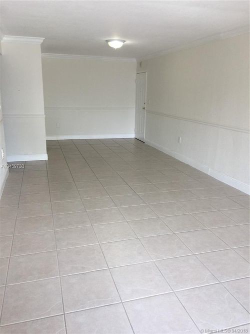 9403 SW 76th St-Unit -Y28 in Miami, FL - Building Photo
