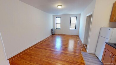 108-25 72nd Ave, Unit 3D in Queens, NY - Building Photo - Building Photo