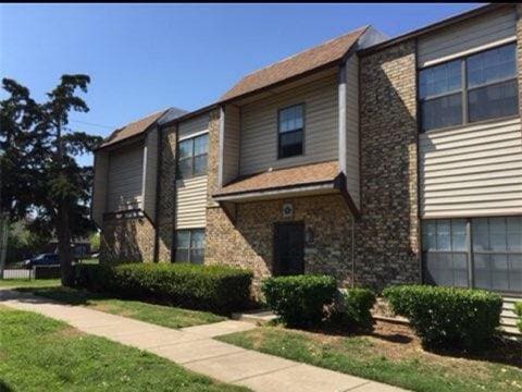 property at 401 SE 12th St