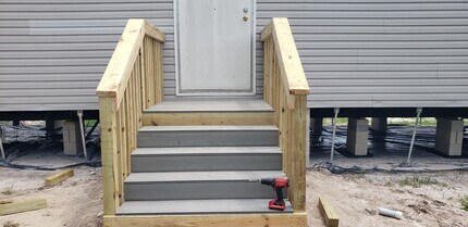 17020 Meridian Blvd in Hudson, FL - Building Photo - Building Photo