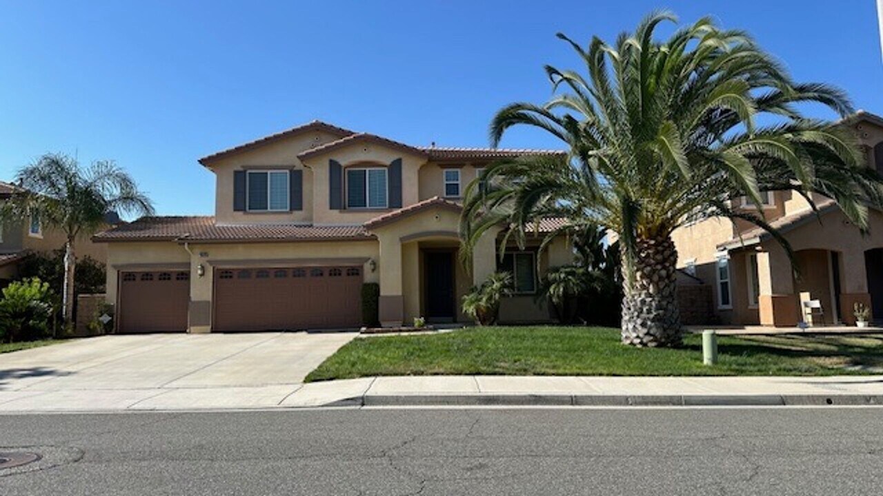 18376 Hidden Ranch Rd in Riverside, CA - Building Photo