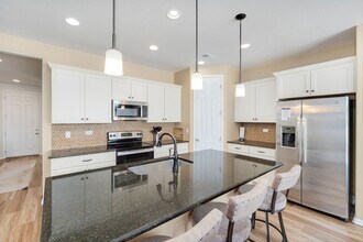 4471 Binfield Dr in Windsor, CO - Building Photo - Building Photo