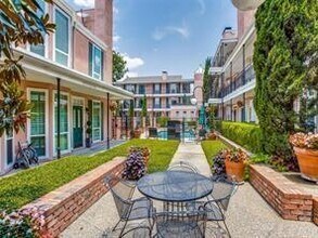 3208 Cole Ave in Dallas, TX - Building Photo - Building Photo