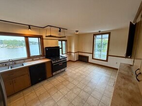 33 Sweetser Terrace in Lynn, MA - Building Photo - Building Photo