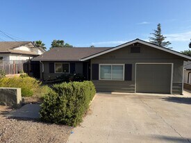 1722 Eucalyptus Dr in Solvang, CA - Building Photo