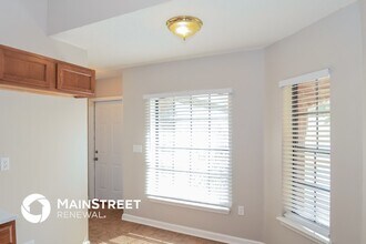 8306 Longspur Ave in Jacksonville, FL - Foto de edificio - Building Photo