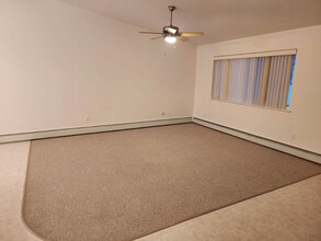 771 Turner Dr in North Pole, AK - Building Photo - Building Photo