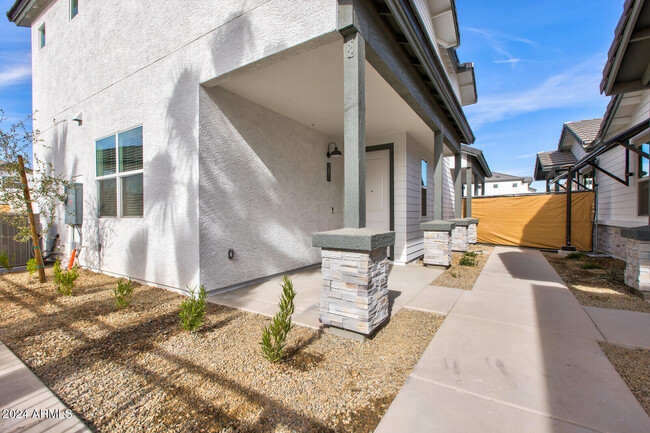 35155 N Thompson Rd in Queen Creek, AZ - Building Photo - Building Photo