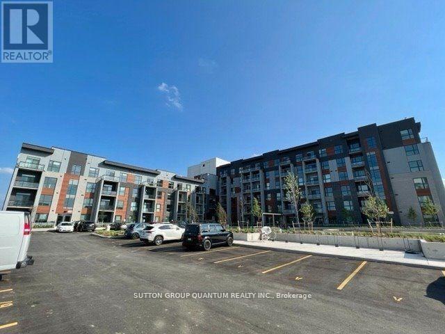 property at 95-695 Dundas St W