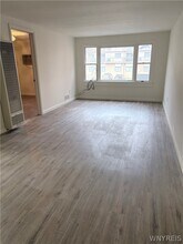 19 California Dr in Williamsville, NY - Building Photo - Building Photo