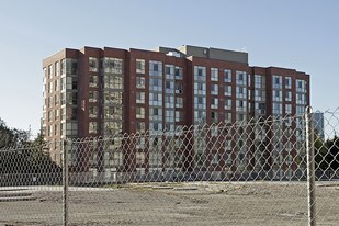 South Kingsway Village in Toronto, ON - Building Photo