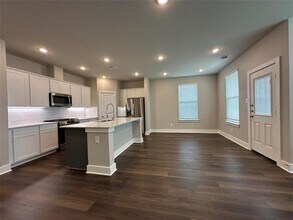 1222 Crescent Peak Dr in Rosharon, TX - Foto de edificio - Building Photo