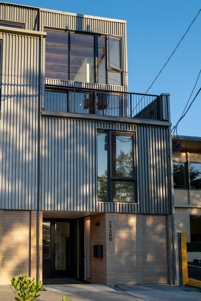 2950 Fairview Ave E in Seattle, WA - Building Photo - Building Photo