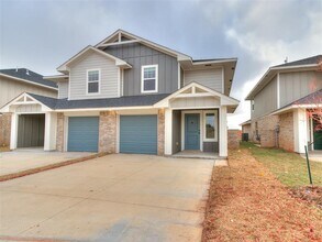 13015 NW 3rd St in Yukon, OK - Building Photo - Building Photo