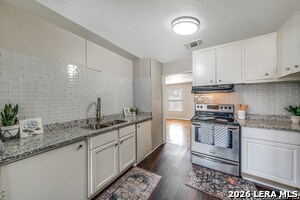 2307 Basse Rd in San Antonio, TX - Building Photo - Building Photo