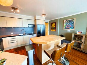 801 S King St in Honolulu, HI - Building Photo - Building Photo