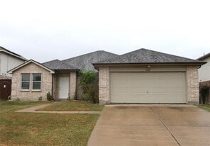 2048 Crosbyton Ln in Grand Prairie, TX - Building Photo