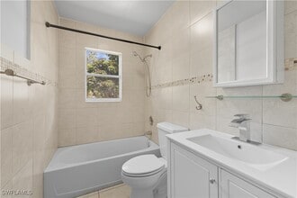 1069 Highlands Dr in Naples, FL - Building Photo - Building Photo