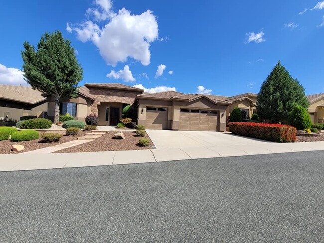 property at 4483 N Kirkwood Ave