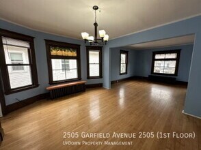 2505 Garfield Ave in Minneapolis, MN - Building Photo - Building Photo