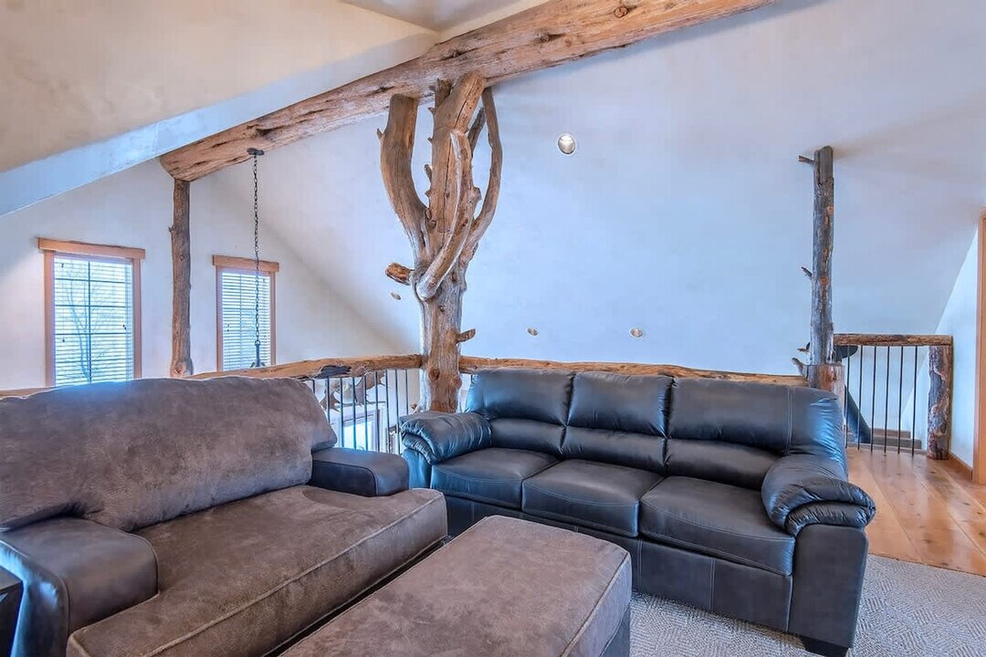 2862 Grand Teton Rd in Driggs, ID - Building Photo