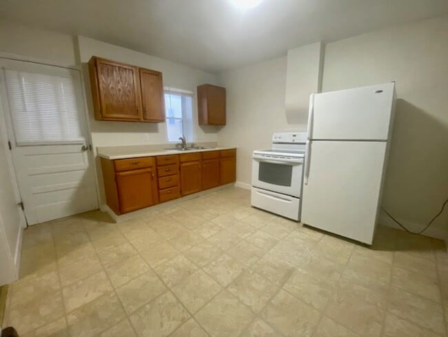 property at 414-416 S Andrews St