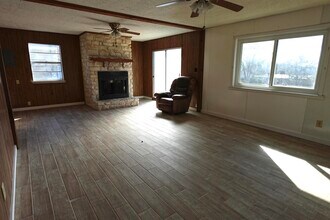 801 Mildred Ave in Burnet, TX - Building Photo - Building Photo