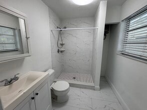 13680 NE 16th Ave, Unit Small Home in North Miami in North Miami, FL - Building Photo - Building Photo