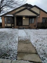 69 Meadow Wood Dr in Rochester Hills, MI - Building Photo