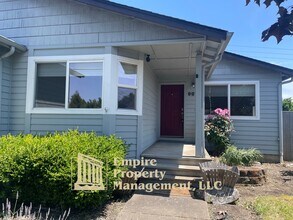 981 Hollow Way in Eugene, OR - Building Photo - Building Photo