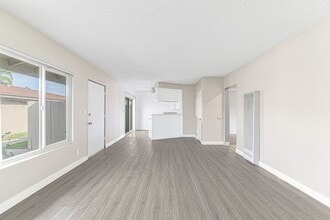 147 S Magnolia Ave in Anaheim, CA - Foto de edificio - Building Photo