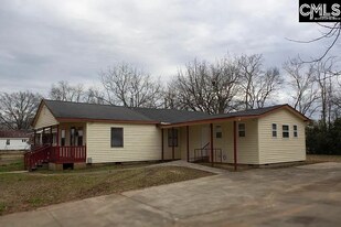 460 Fairfield St in Winnsboro, SC - Building Photo